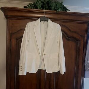 Vince White Blazer Classic Structured Design